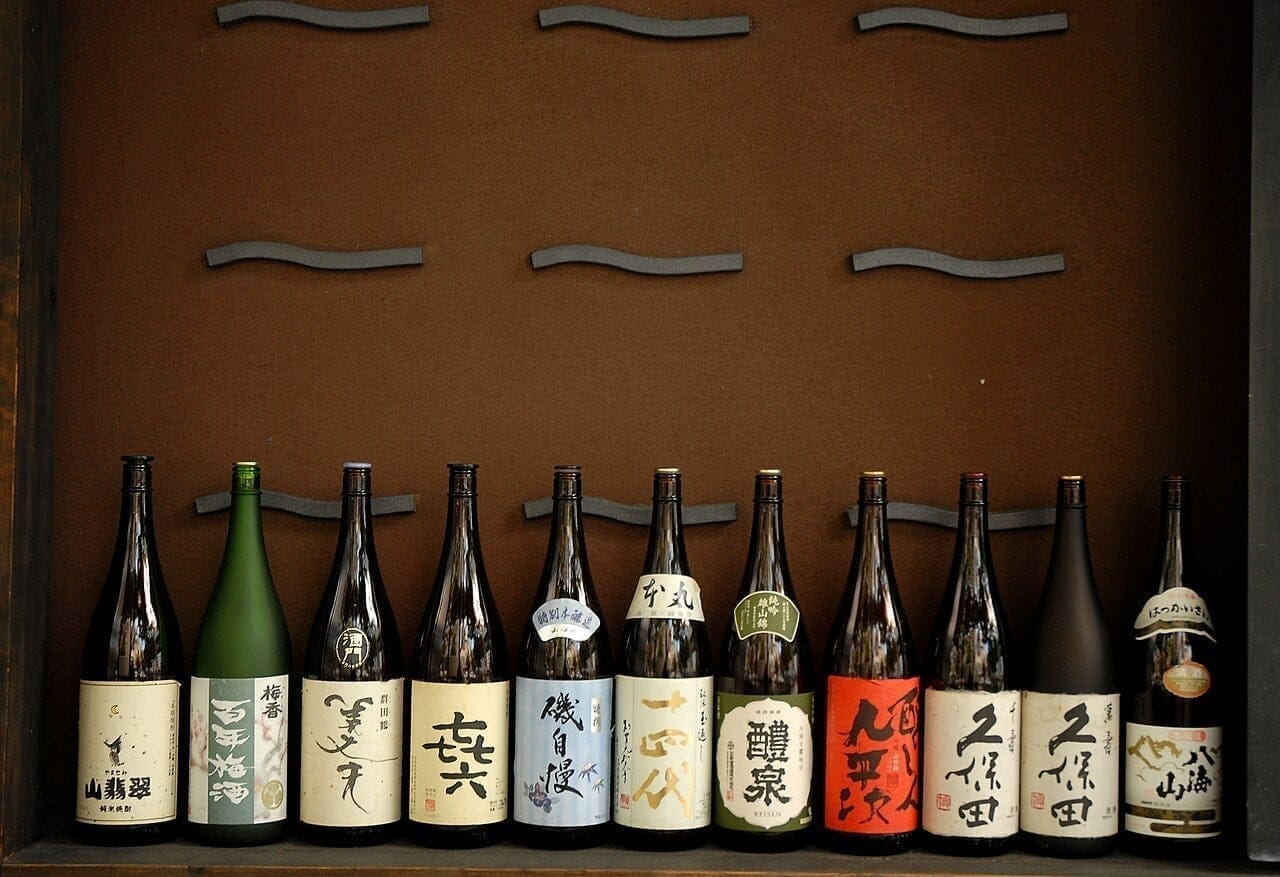 Bebidas Japonesas: Sake, Whisky y Cultura de Bebidas