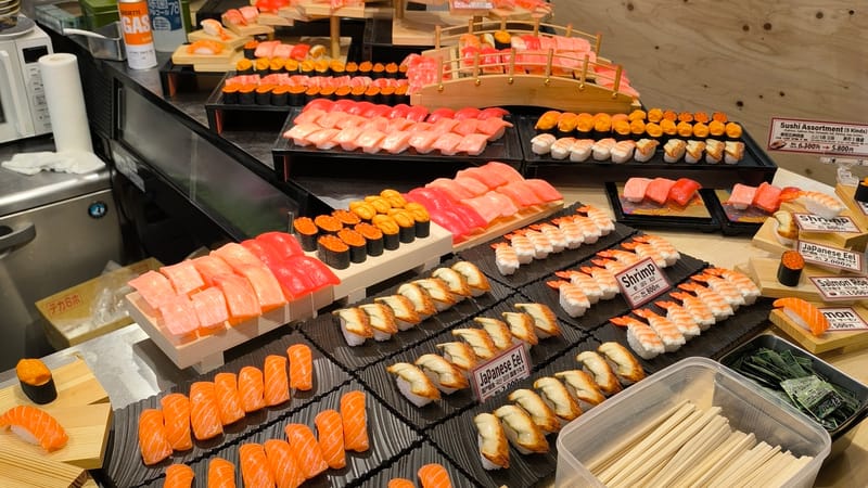 Kuromon Market & Dotonbori Food Tour (Osaka)